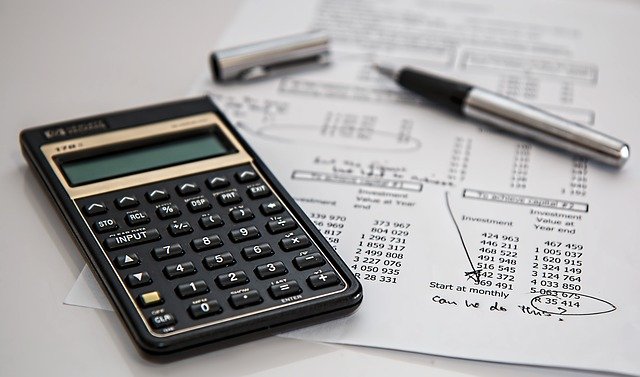 Contravaloare serviciu medical suportata de un tert. Tratament fiscal