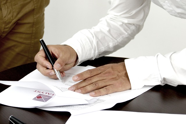 Aplicarea regimului special de scutire pentru intreprinderile mici la depasirea plafonului de 300.000 lei