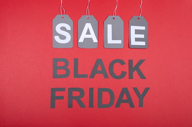 BLACK FRIDAY a inceput la Rentrop&Straton! Te bucuri de reduceri de pana la 85% si transport GRATUIT