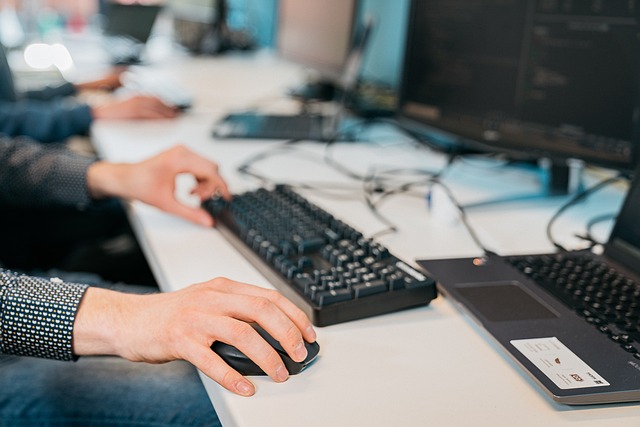 Cine are obligatia depunerii autofacturilor in RO e-Factura