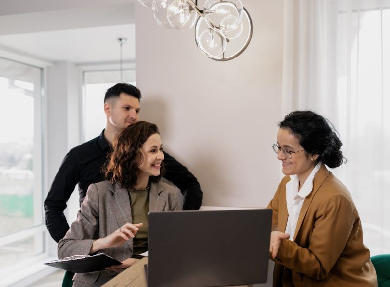 Eficienta in miscare: cum sa iti optimizezi activitatea profesionala in afara biroului