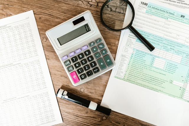 Scutirea de impozit pentru profitul reinvestit: Ghid complet cu exemple de calcul