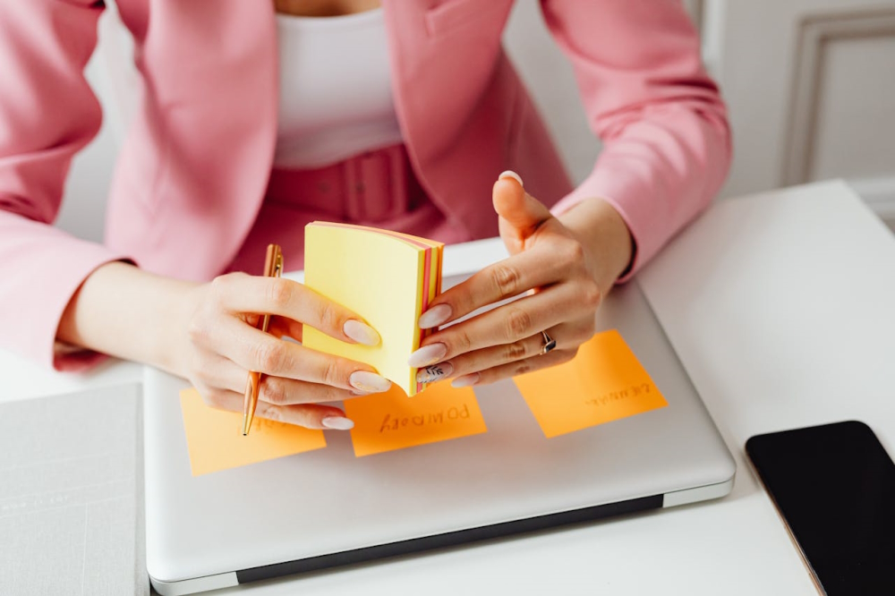 Ghid pentru tinerii antreprenori: cum sa iti gestionezi eficient timpul in primul an de business