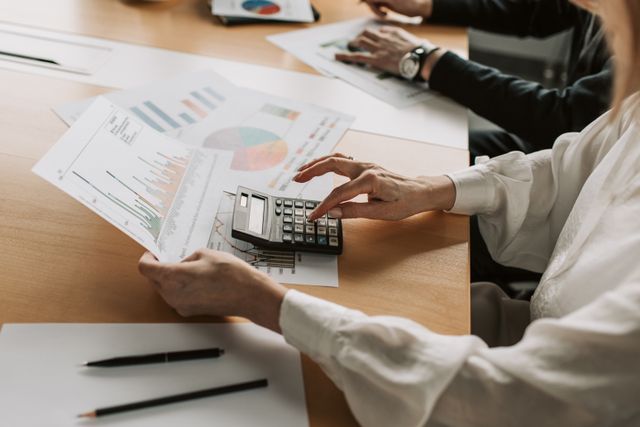 Tratamentul fiscal al unei sucursale din Romania a unei firme straine: ce impozite platesti si cum transferi profitul la societatea-mama